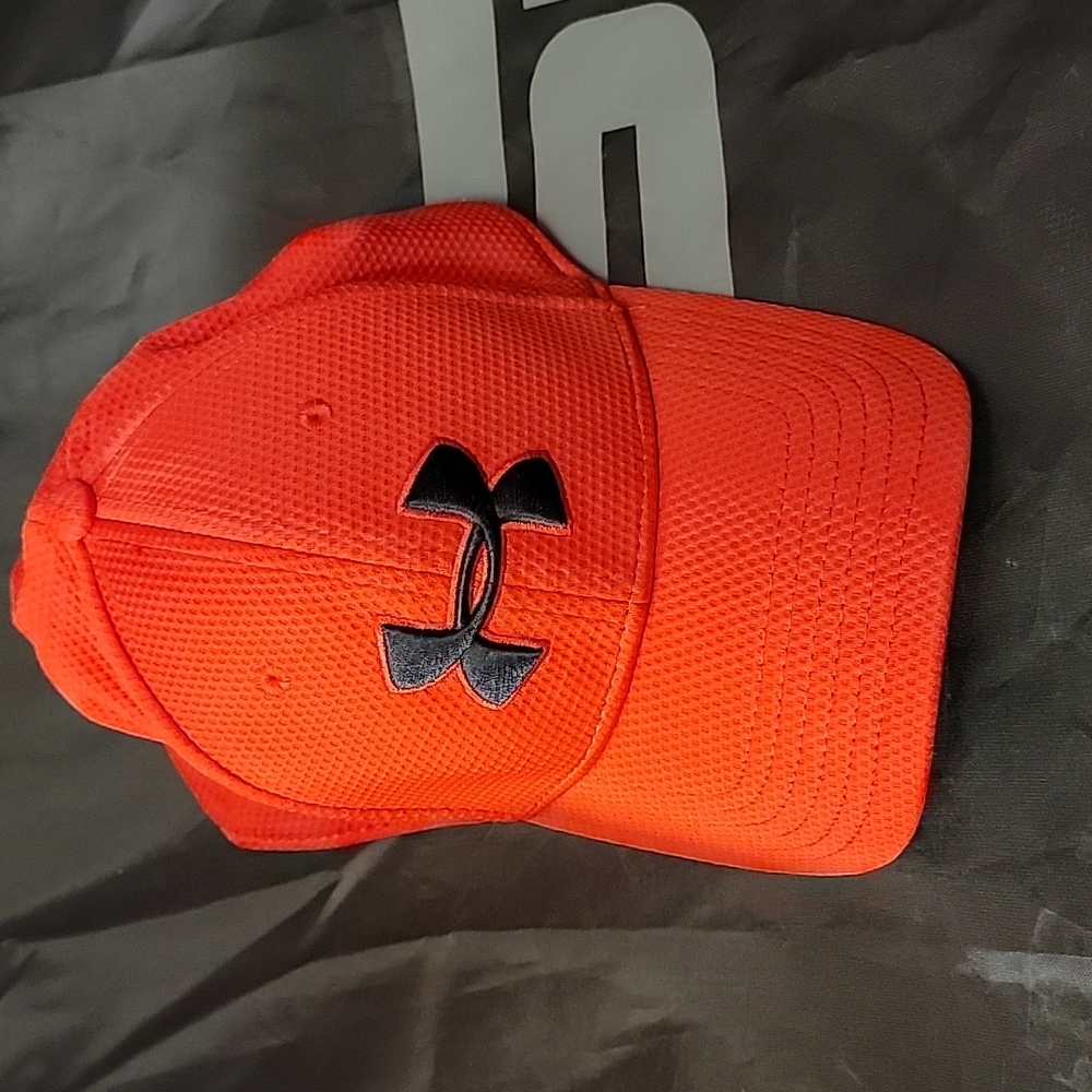 Mens Under Armour flexfit hat M/L